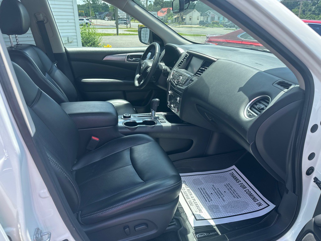 2019 Nissan Pathfinder Image 9