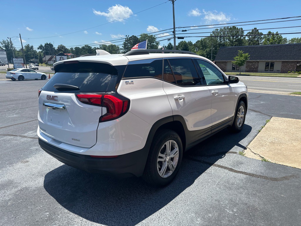 2020 GMC Terrain Image 3