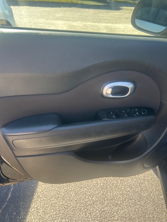 2016 Kia Soul Image 6