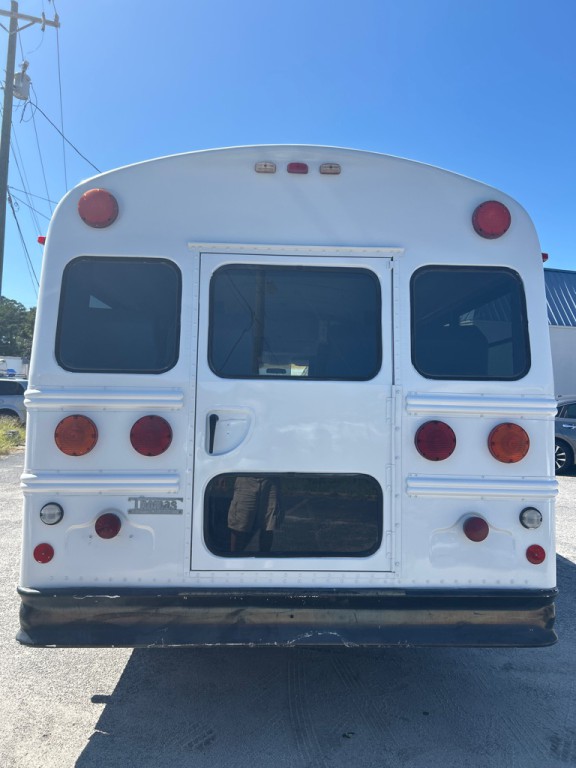 2003 GMC Savana Image 6