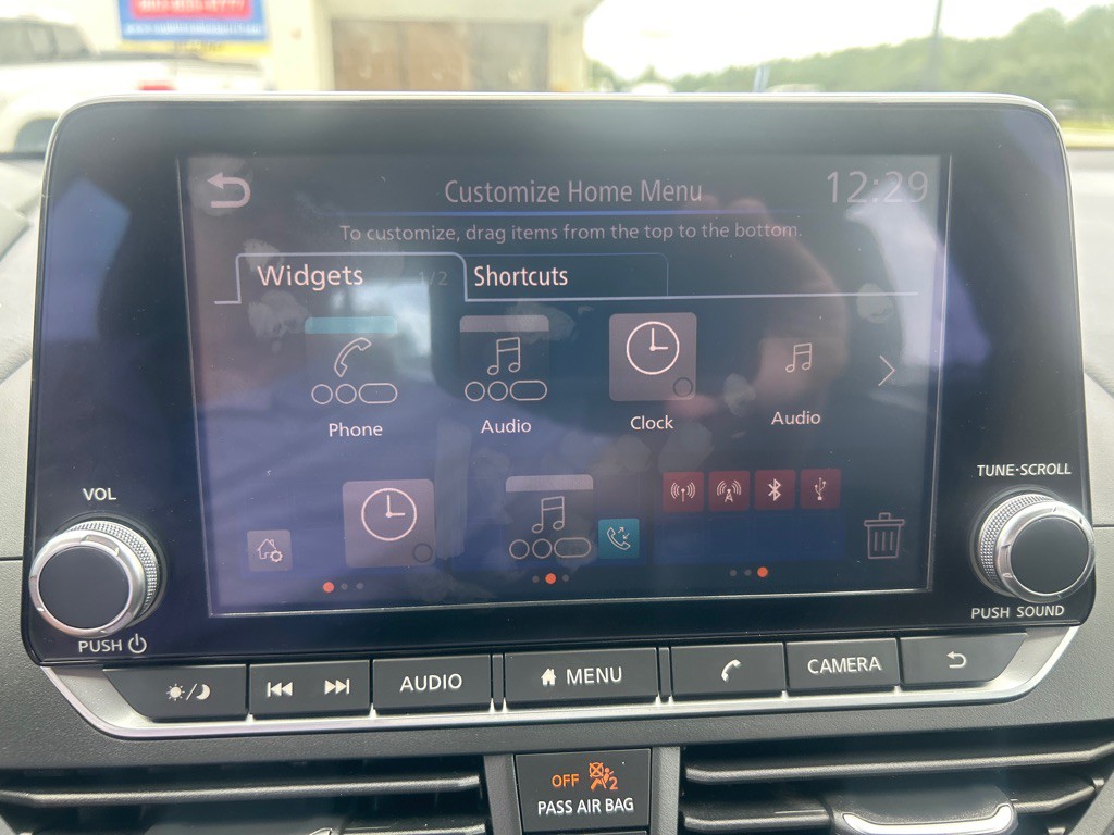 2020 Nissan Altima Image 11