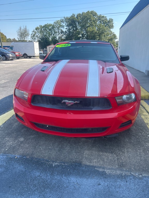 2012 Ford Mustang Image 2