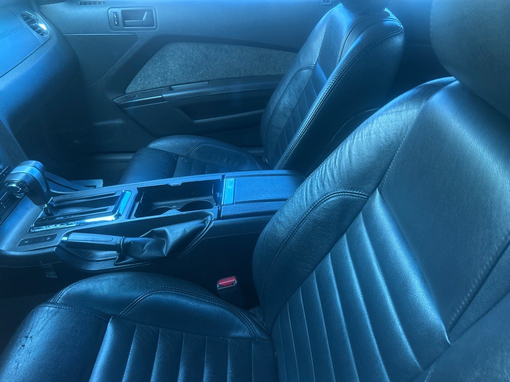 2012 Ford Mustang Image 5