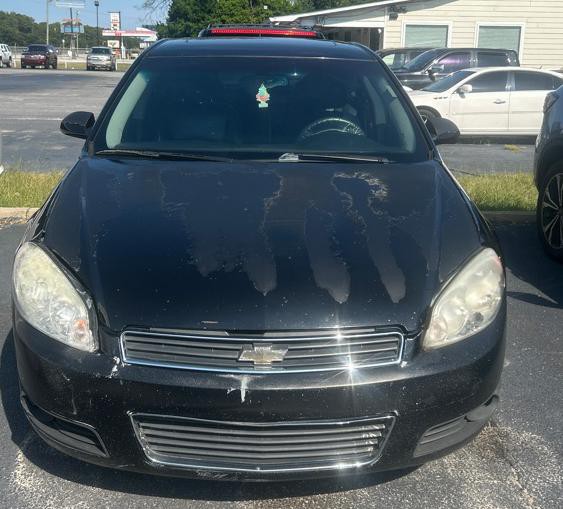 2010 Chevrolet Impala Image 2