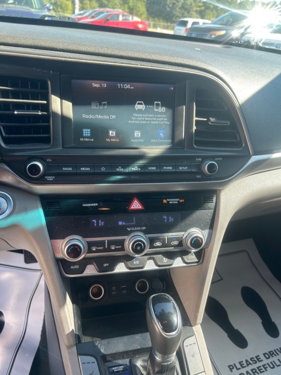 2020 Hyundai Elantra Image 9