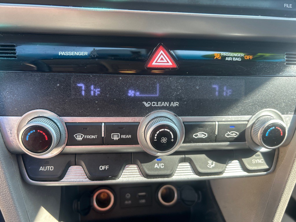 2020 Hyundai Elantra Image 11