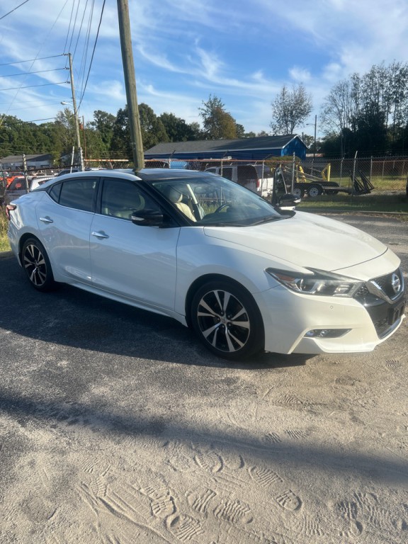 2018 Nissan Maxima Image 1