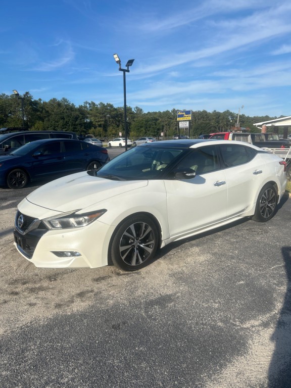 2018 Nissan Maxima Image 2