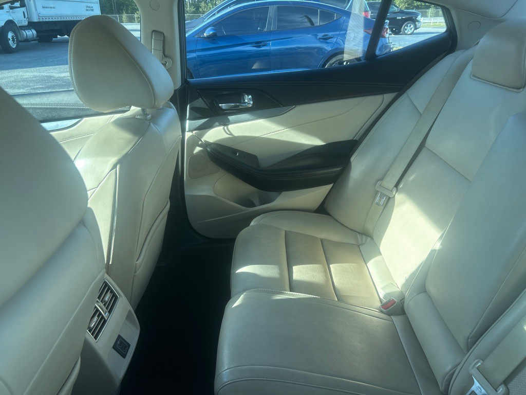 2018 Nissan Maxima Image 5