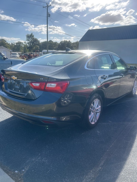 2018 Chevrolet Malibu Image 5