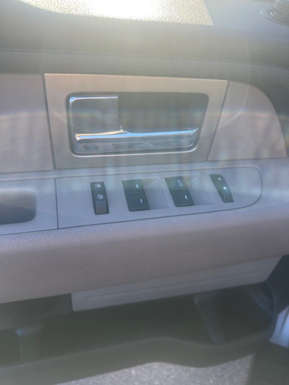 2010 Ford F-150 Image 8