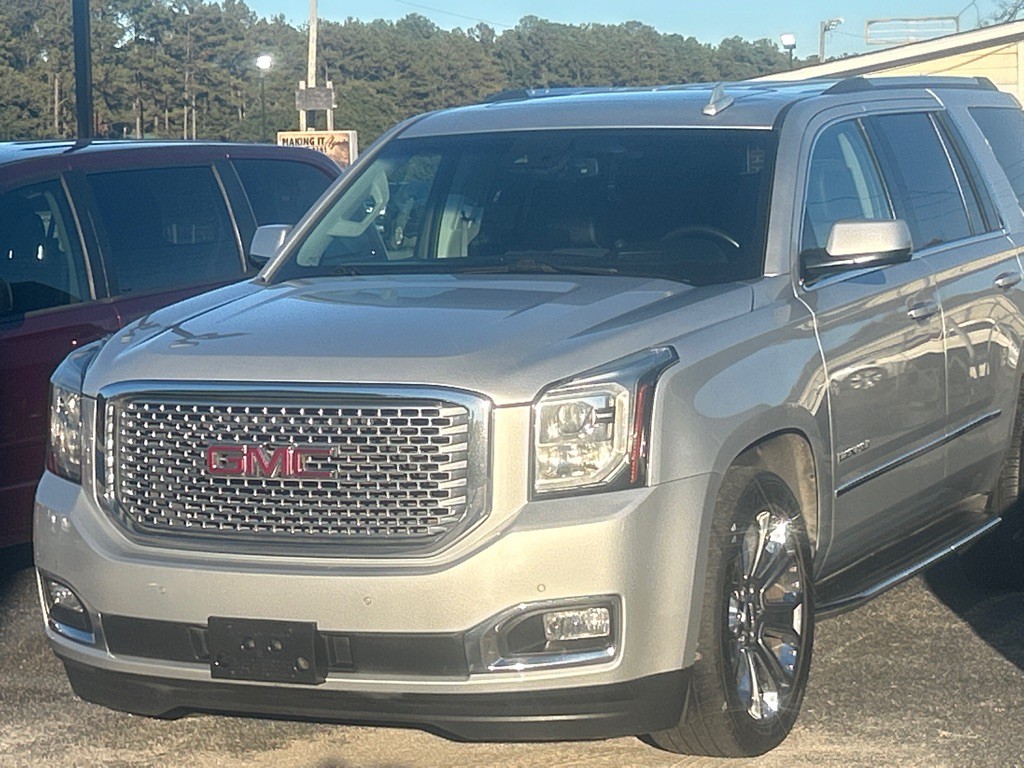 2016 GMC Yukon Image 2