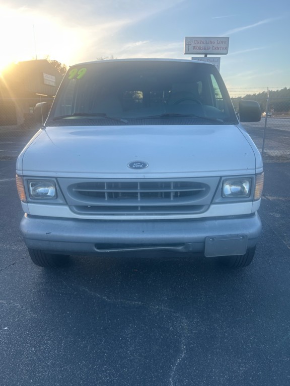 1999 Ford Econoline Image 2
