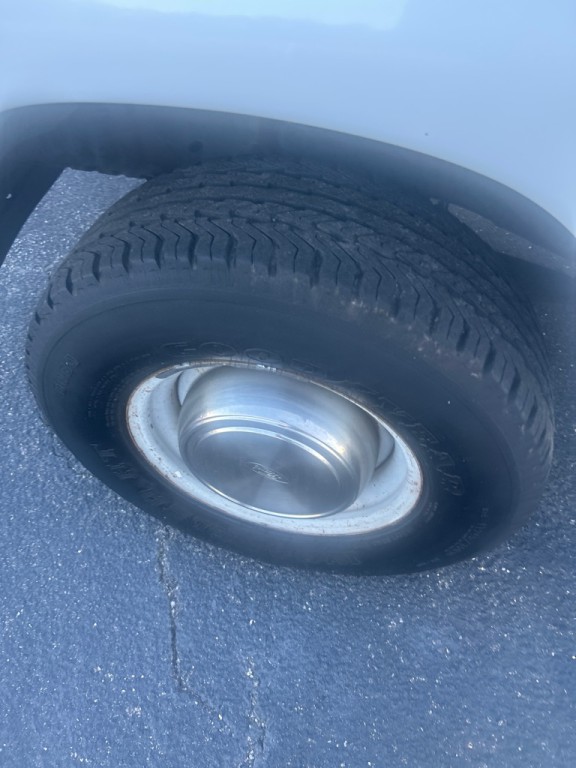 1999 Ford Econoline Image 5