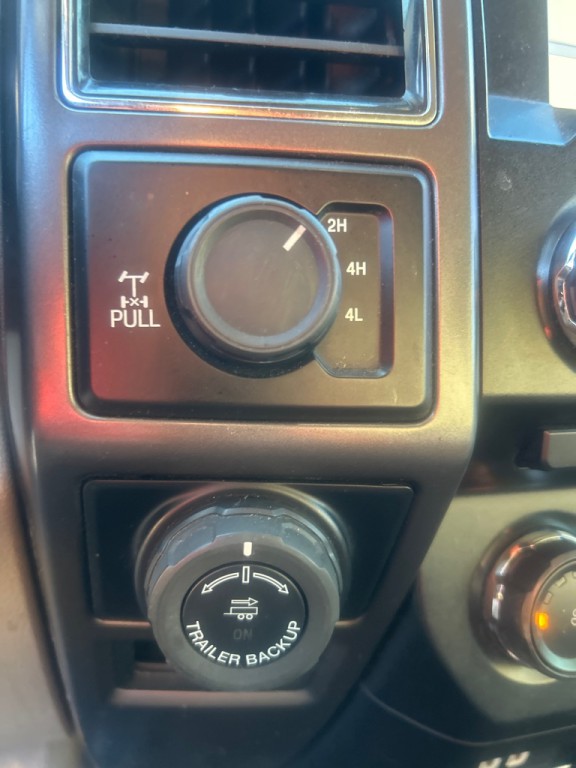 2017 Ford F-150 Image 12