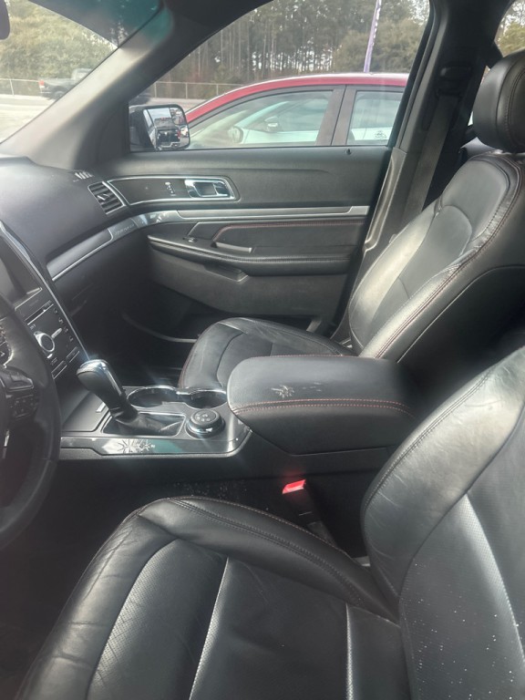 2016 Ford Explorer Image 10