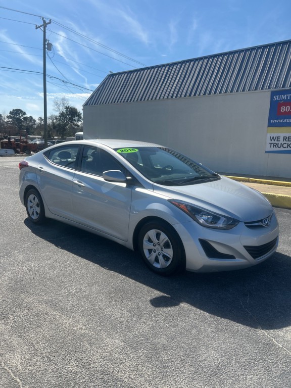 2016 Hyundai Elantra Image 3