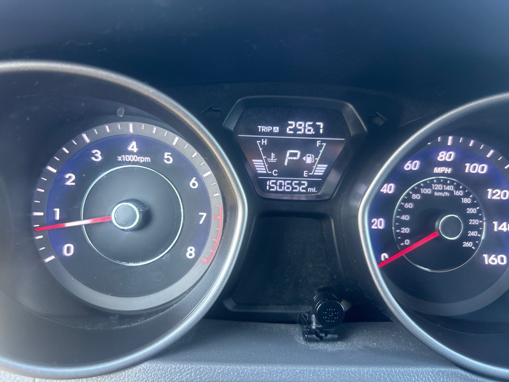 2016 Hyundai Elantra Image 15