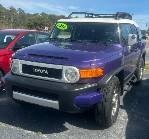 2012 Toyota FJ Cruiser Image 1