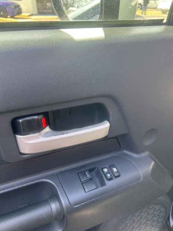 2012 Toyota FJ Cruiser Image 9