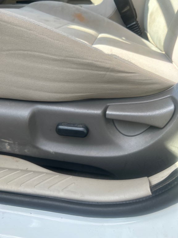 2011 Ford Escape Image 8