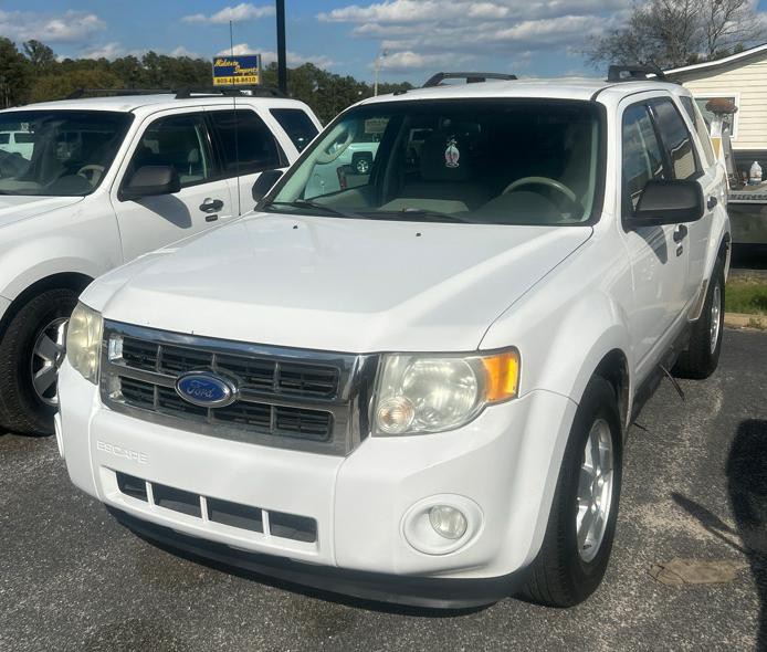 2011 Ford Escape Image 1