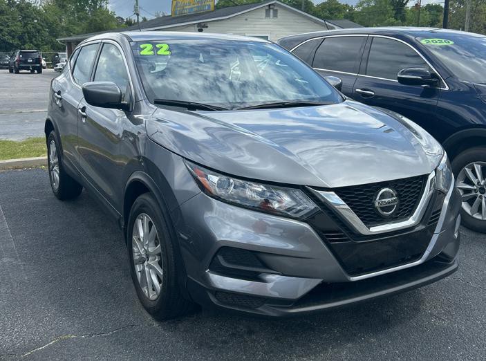 2022 Nissan Rogue Image 1