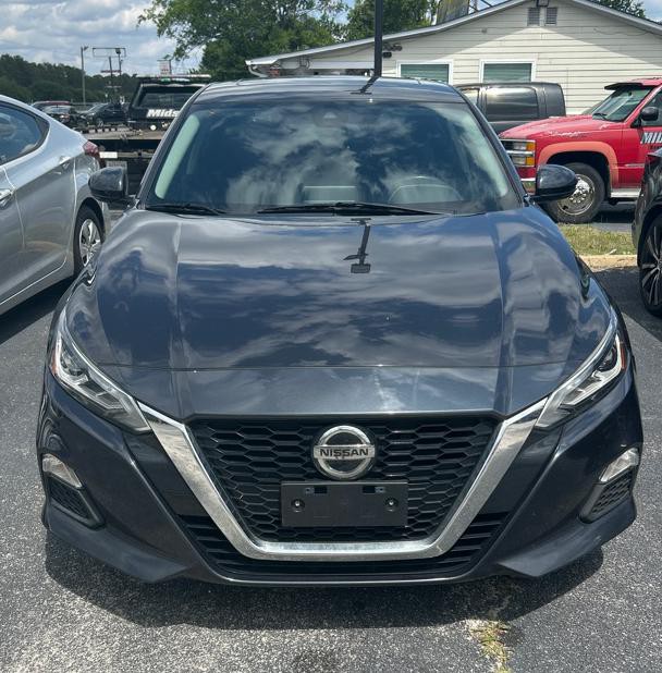 2022 Nissan Altima Image 2