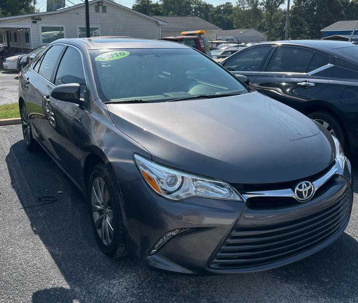 2016 Toyota Camry Image 3