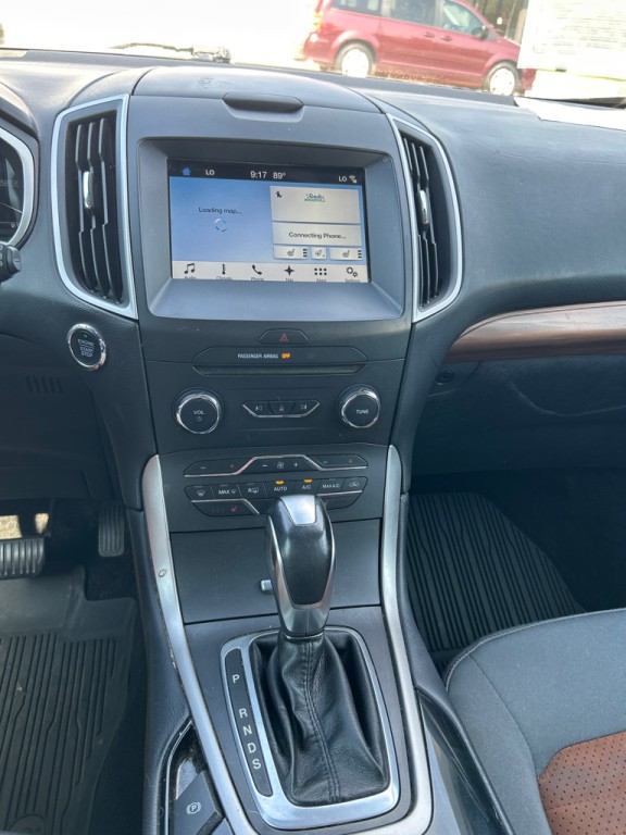 2018 Ford Edge Image 13