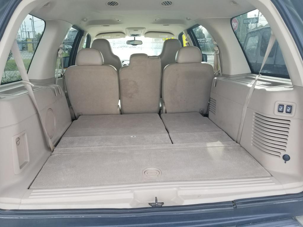 2005 Ford Expedition Image 7