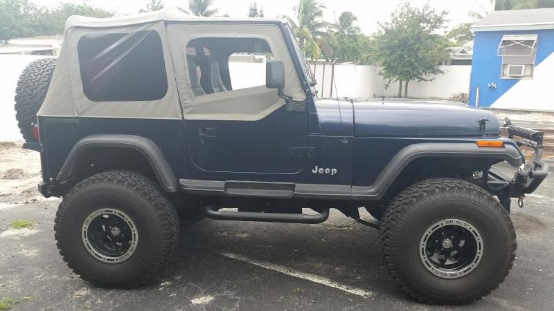 1991 Jeep Wrangler Image 4