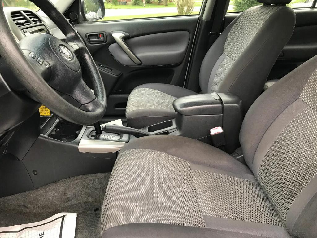 2004 Toyota Rav4 Image 9