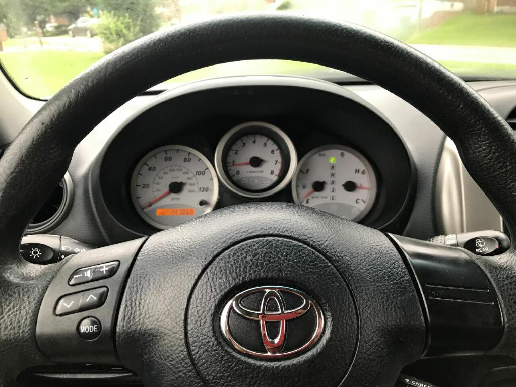 2004 Toyota Rav4 Image 12