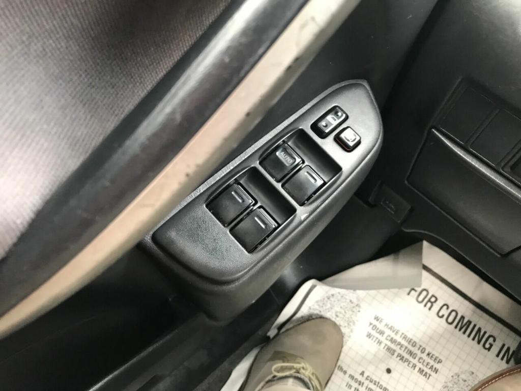2004 Toyota Rav4 Image 14