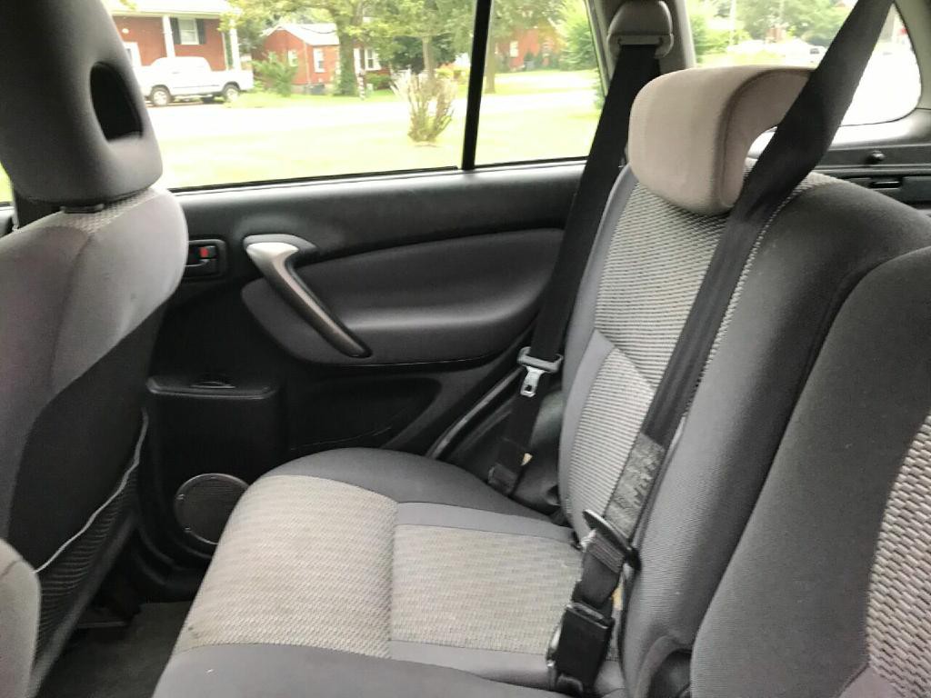 2004 Toyota Rav4 Image 22