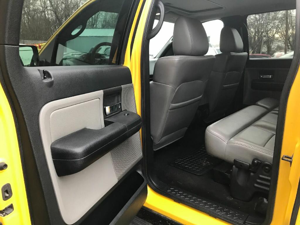 2004 Ford F-150 Image 25