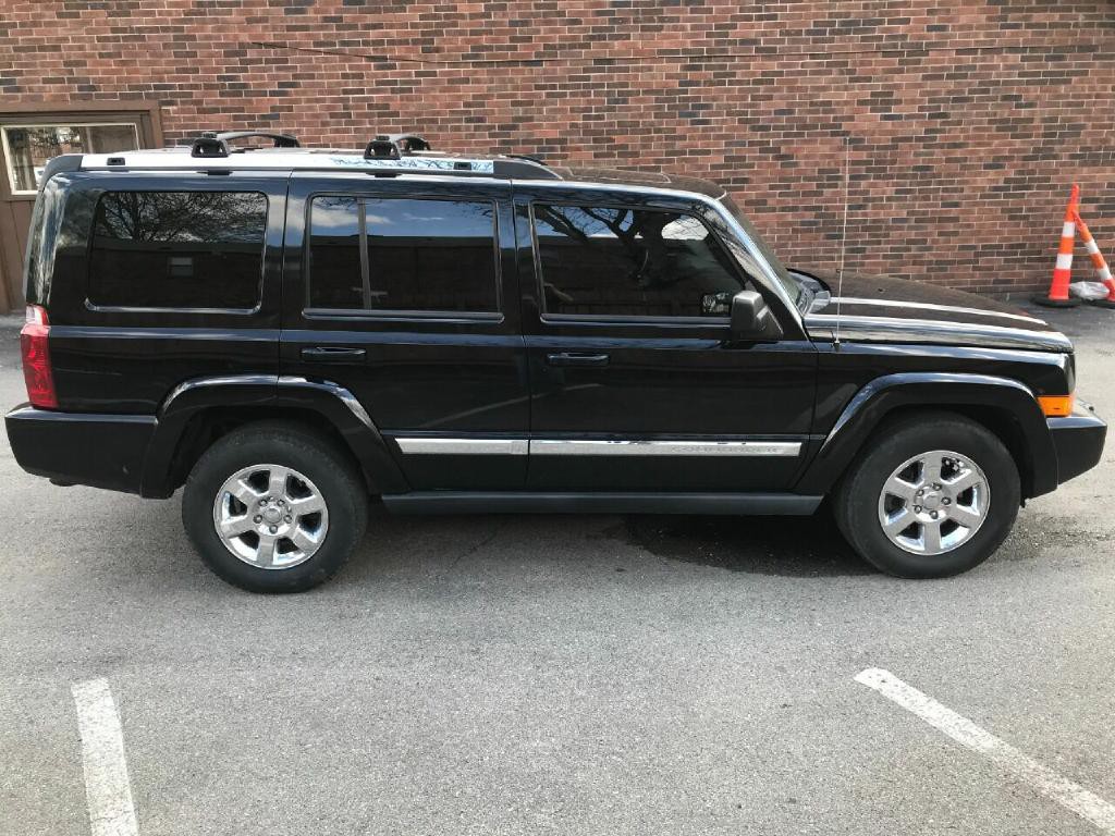 2008 Jeep Commander Image 2