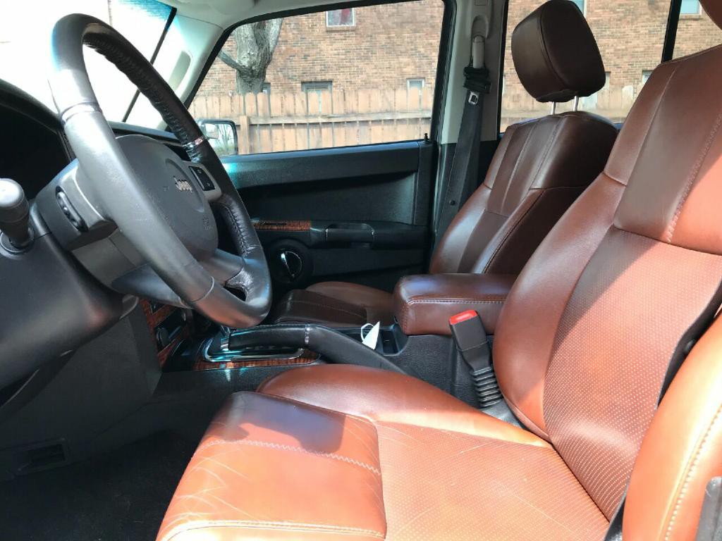 2008 Jeep Commander Image 12