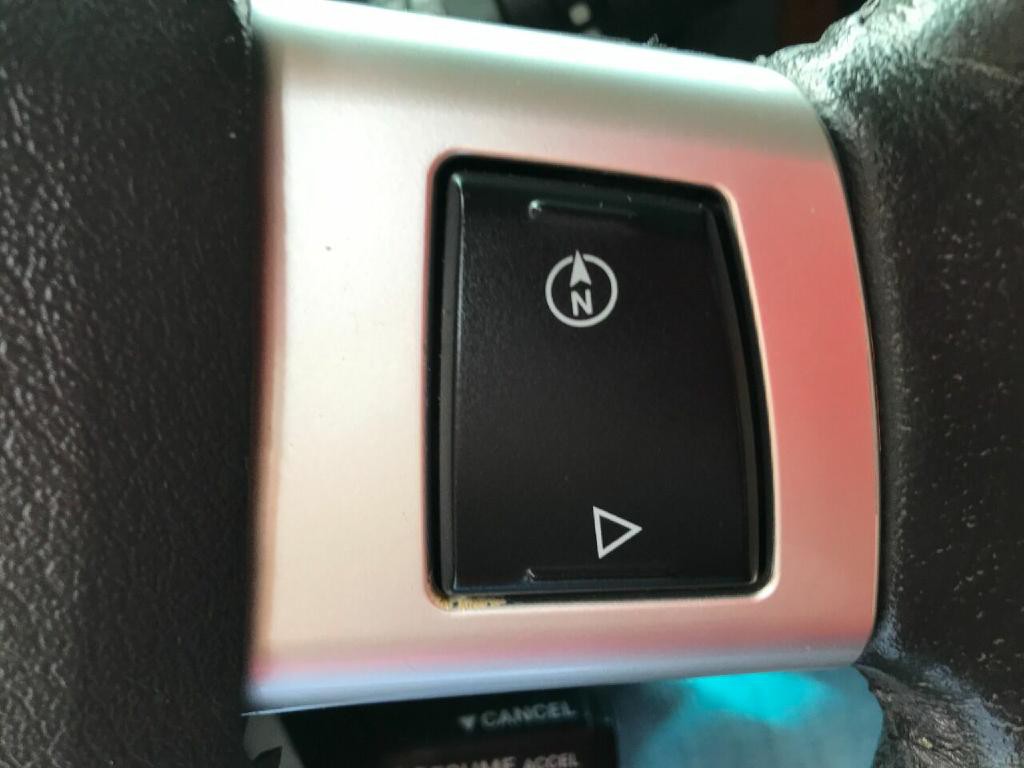 2008 Jeep Commander Image 16