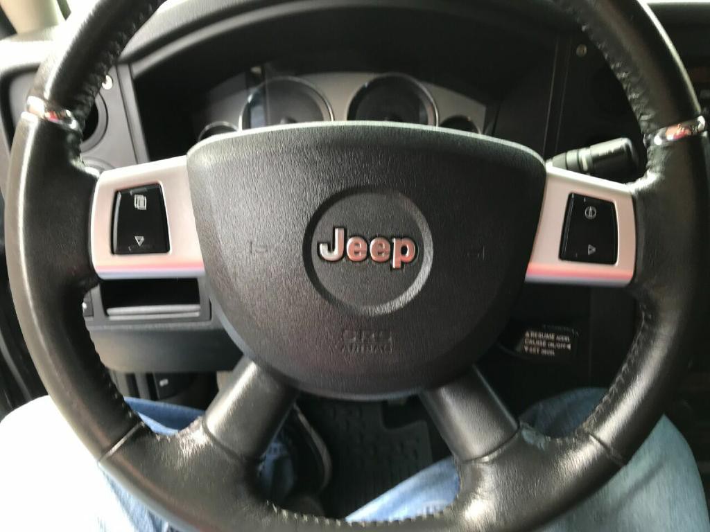 2008 Jeep Commander Image 20