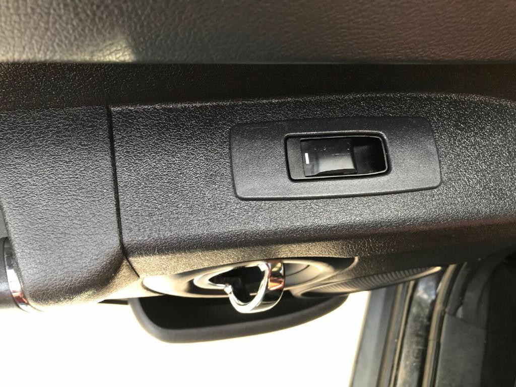 2008 Jeep Commander Image 26