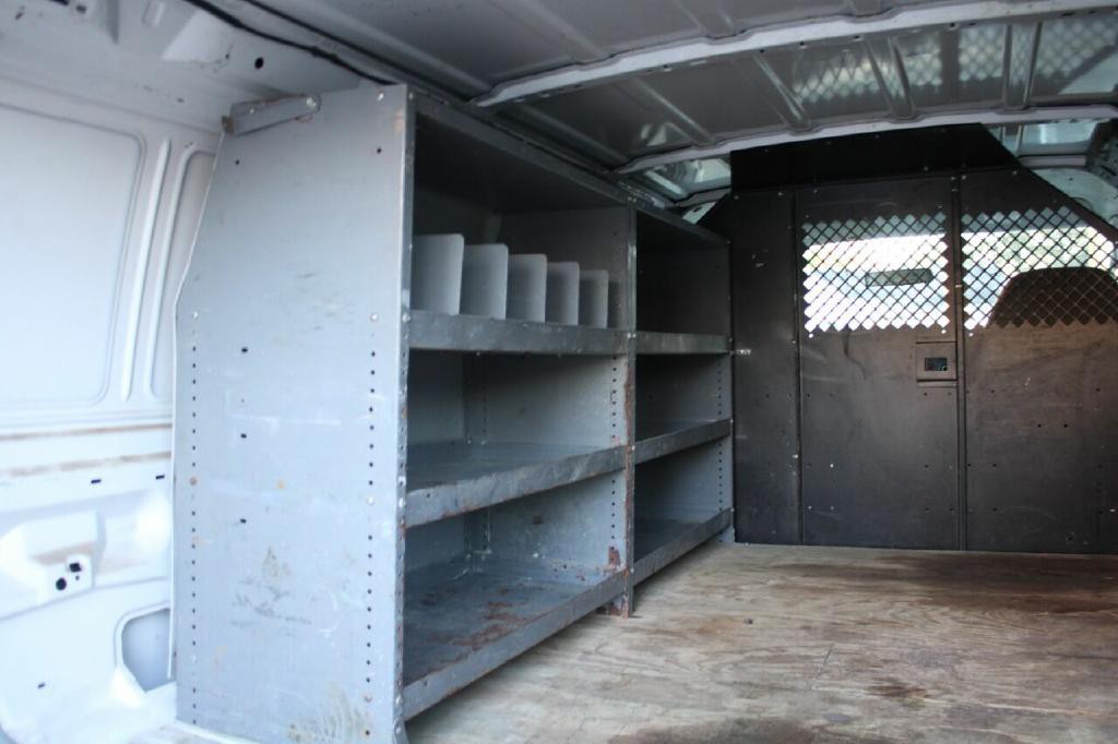 2006 Ford E-Series Image 22