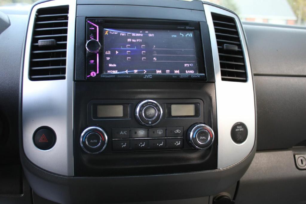 2013 Nissan Frontier Image 17