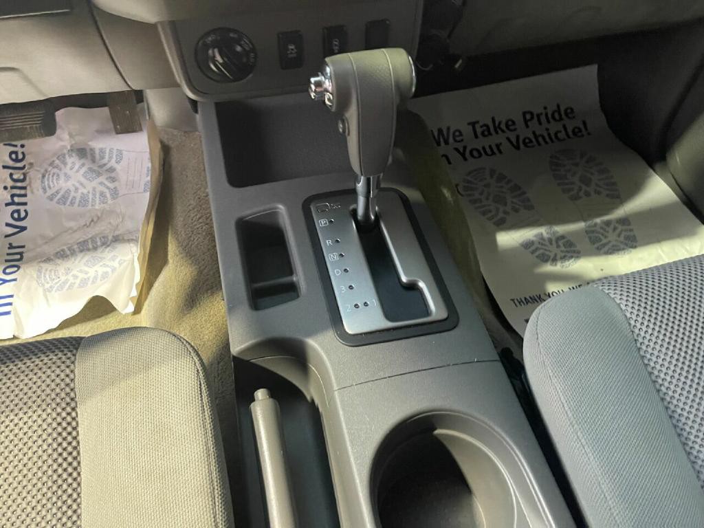 2013 Nissan Frontier Image 21