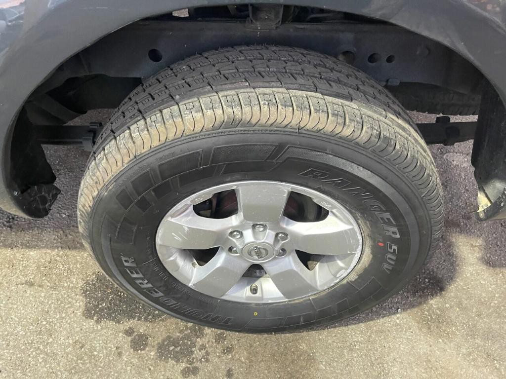 2013 Nissan Frontier Image 28