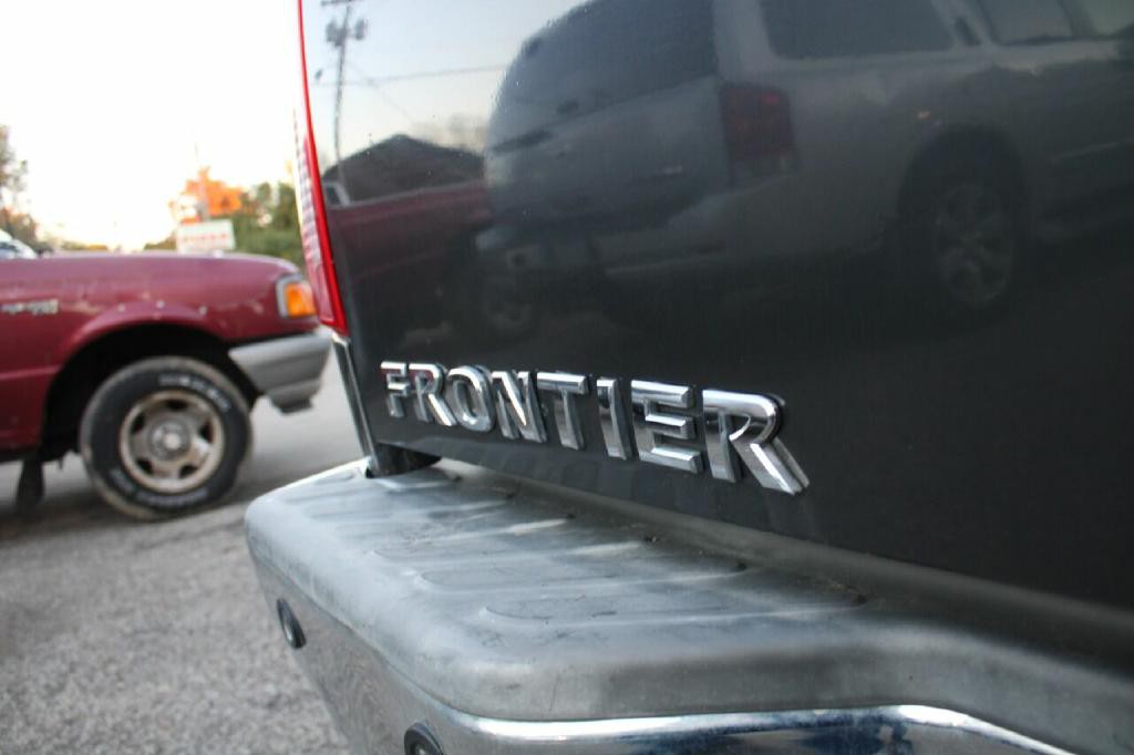 2013 Nissan Frontier Image 43