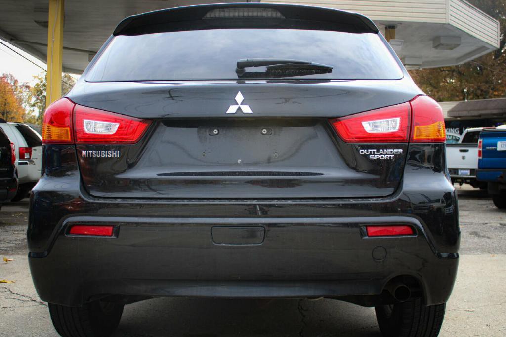 2012 Mitsubishi Outlander Image 4