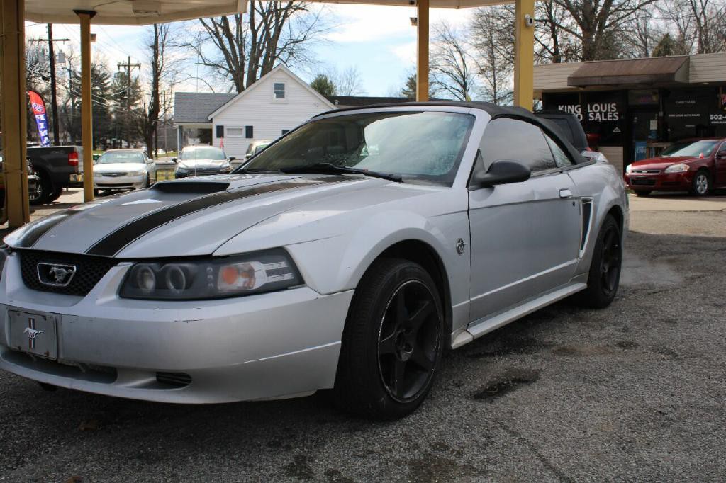 2004 Ford Mustang Image 7