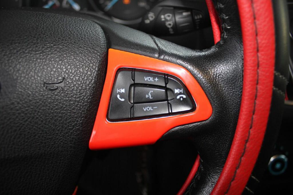 2016 Ford Focus Image 16